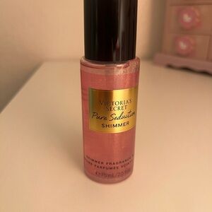 Victoria's Secret Shimmer Fragrance in Pink